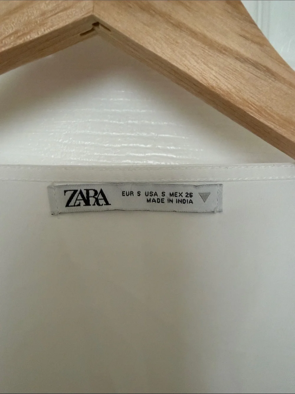 Zara White Eyelet Puff Sleeve Tie Front Crop Top Size Small